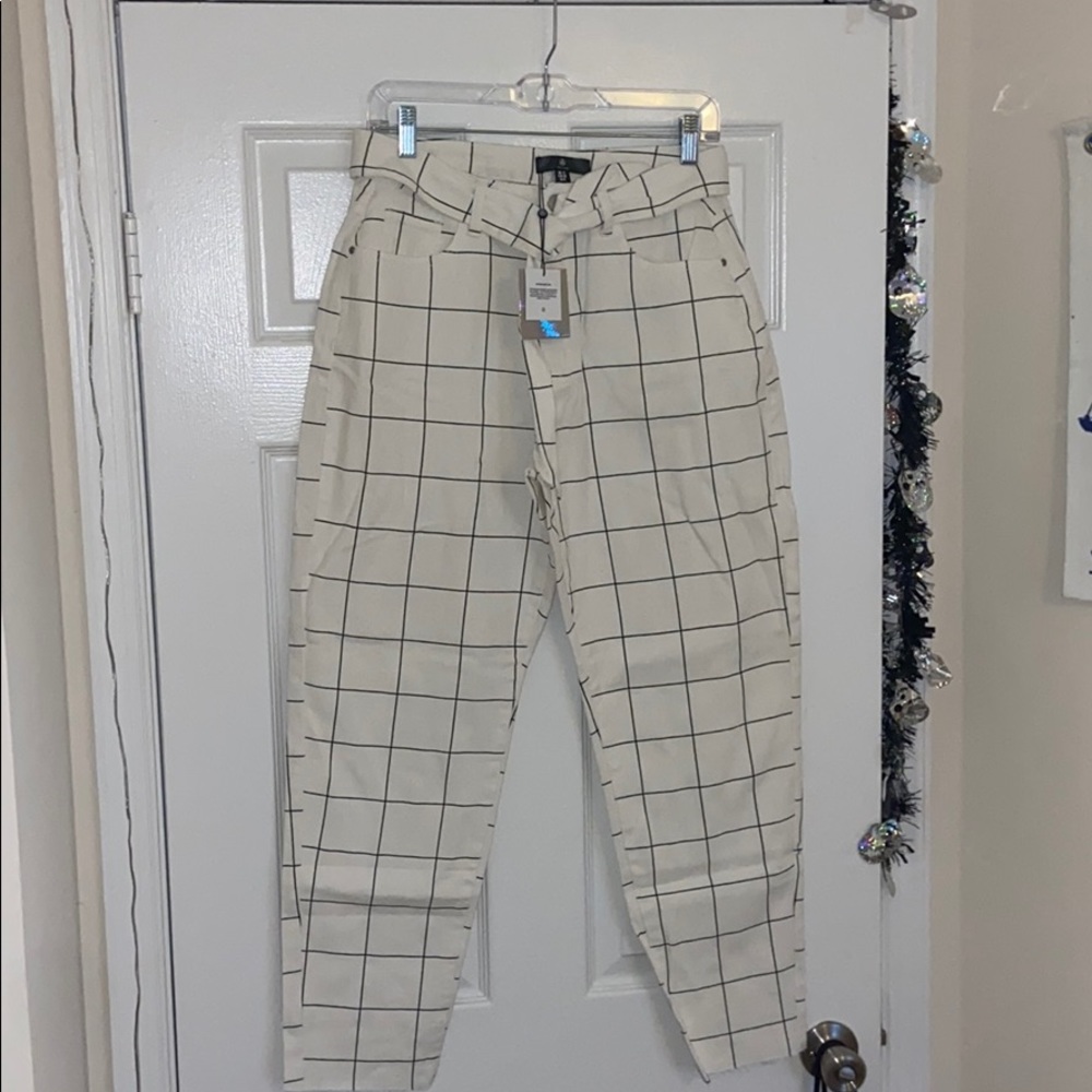 WHITE GRIDLOCK TIE PANTS // MISSGUIDED